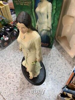 2002 Lord of The Rings Arwen Evenstar Sideshow Weta Statue withBox Hand damage