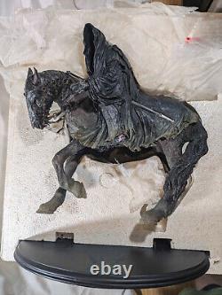 4156 Sideshow WETA LotR Lord of the Rings Ringwraith and Steed Polystone Statue