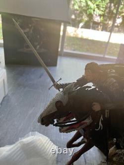Aragorn at the Black Gates Lord of the Rings Polystone Statue Sideshow Weta IOB