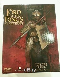 Easterling Soldier Statue Lord of the Rings LOTR Sideshow Weta Two Towers