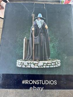 Iron Studios Gandalf Deluxe Art Scale 1/10 From The Lord Of The Rings Statue