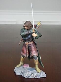 Iron Studios Lord of The Rings Aragorn 1/10 Art Scale Statue BOX A BIT ROUGH