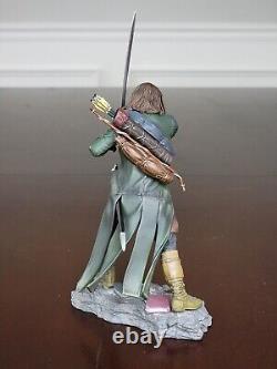 Iron Studios Lord of The Rings Aragorn 1/10 Art Scale Statue BOX A BIT ROUGH