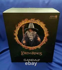 Iron Studios Lord of the Rings Gandalf Deluxe Art 1/10 Scale Statue Excellent