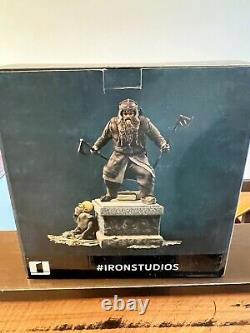 Iron Studios Lord of the Rings Gimli 110 BDS Art Scale Figure Opened Complete