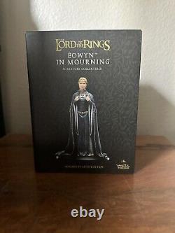 LORD OF THE RINGS Eowyn in Mourning Mini Polystone Statue Weta