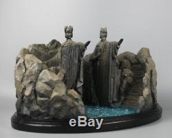 Hobbit The Lord of the Rings The Gates of Gondor Argonath Pair Resin 
