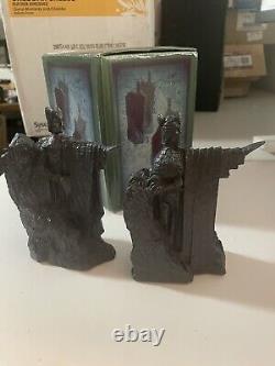 Lord Of The Rings Return Of The King Statue(s) Argonath Kings On The River LOTR