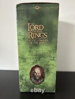 Lord Of The Rings Sideshow Weta Lurtz Statue 1/6 Scale LOTR Collectible
