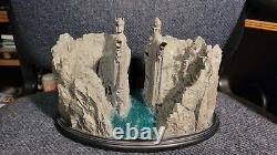 Lord Of The Rings The Argonath Environment Statue WETA Rare VHTF #332 of 500