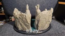 Lord Of The Rings The Argonath Environment Statue WETA Rare VHTF #332 of 500