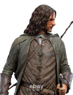 Lord of the Rings Aragorn Hunter of the Plains Classic Series 1/6 Statue by Weta
