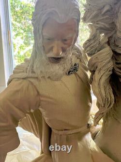 Lord of the Rings Gandalf with Shadowfax Polystone Statue Sideshow Weta IOB