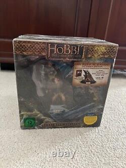 Lord of the Rings Hobbit Special Edition with Gollum / Bilbo Statue
