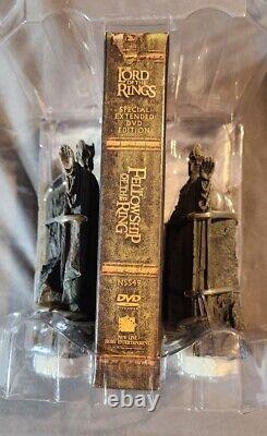 Lord of the Rings Statue Collectors DVD Gift Set
