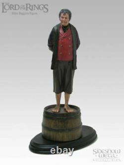 Lord of the rings Bilbo Sideshow statue. Hobbit