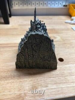 Lord of the rings Minas Tirith Sideshow statue. Hobbit