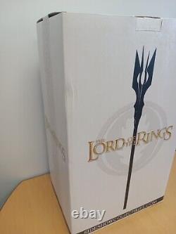 Lord of the rings Saruman Premium Format Sideshow statue. NIB Hobbit