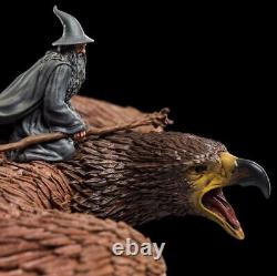 New Weta Hobbit The Lord of the rings Gandalf On Gwaihir Statue Mini Scenario