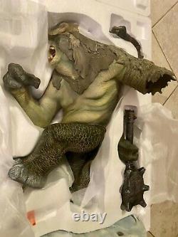 - RARE Sideshow Lord Of The Rings Snow Troll Polystone Statue