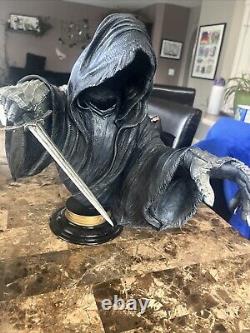 SIDESHOW LORD OF THE RINGS- RINGWRAITH LEGENDARY SCALE BUST #380/800 Statue