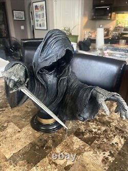 SIDESHOW LORD OF THE RINGS- RINGWRAITH LEGENDARY SCALE BUST #380/800 Statue