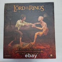 SIDESHOW The Lord of the Rings FRODO & GOLLUM The Crack of DOOM Statue with Box