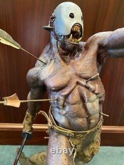 Sideshow Exclusive LORD OF THE RINGS URUK-HAI BERSERKER Premium Format Statue