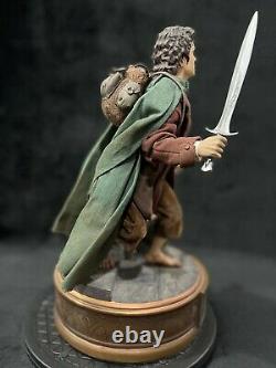 Sideshow LOTR Lord Rings'FRODO BAGGINS' Premium Format Statue! #0172 / 1000