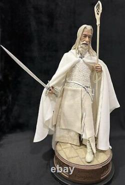 Sideshow LOTR Lord Rings'GANDALF The WHITE' EXCLUSIVE Premium Format Statue