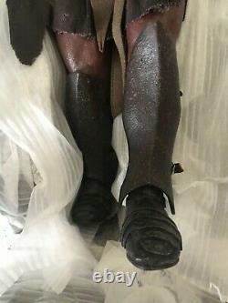 Sideshow Lord of the Rings Lurtz statue. 14 scale figure. New. Collectable