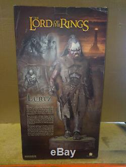 Sideshow The Lord of the Rings Lurtz Premium Format Figure Exclusive