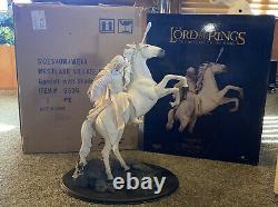 Sideshow Weta LOTR Lord of the Rings Gandalf on Shadowfax Statue