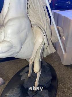 Sideshow Weta LOTR Lord of the Rings Gandalf on Shadowfax Statue