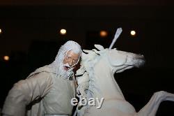 Sideshow Weta Lord Of The Rings Gandalf With Shadowfax Statue#2924/8500 Sold Out