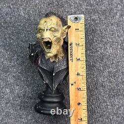 Sideshow Weta Lord Of The Rings Goblin Bust Moria Orc Swordsman Statue