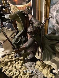Sideshow Weta Lord Of The Rings Legolas Gimli On Arod Statue Sold Out