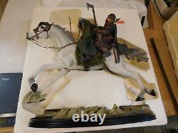 Sideshow Weta Lord Of The Rings Legolas Gimli On Arod Statue Sold Out 13/5000