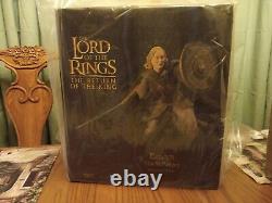 Sideshow Weta Lord of the Rings Eowyn Shield Maiden Statue