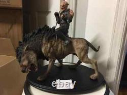 Sideshow Weta Lord of the Rings Gothmog on Warg Statue (New in Box)