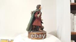 Sideshow collectibles Lord of the rings Frodo premium statue