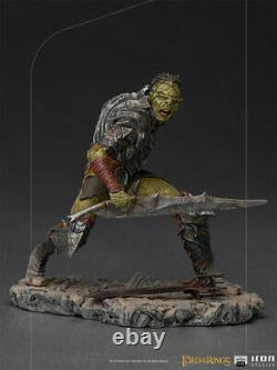 Swordsman Orc The Lord of the Rings 110 Scale Statue Swordsman Orc 110 Scale S