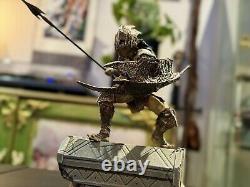 The Lord Of The Rings Armoured Moria Orc 110 Scale Statue IRON STUDIOS