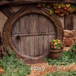 The Lord of The Rings Garden The Hobbit House Table Decoration Resin Craft Gift