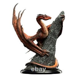 The Lord of The Rings Model of The Western Dragon Hobbit Surrounding Statue