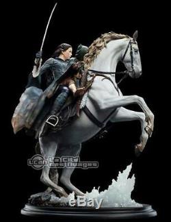 The Lord of the Rings Statue 1/6 Arwen & Frodo on Asfaloth 40cm WETA