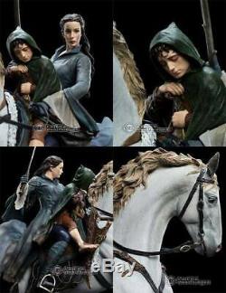 The Lord of the Rings Statue 1/6 Arwen & Frodo on Asfaloth 40cm WETA