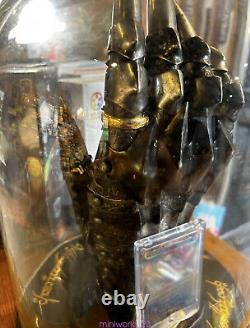 UC The Lord of the Rings Sauron Gloves Statue Model Collectible Limited Rare