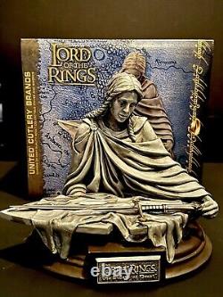 United Cutlery LORD OF THE RINGS SHARDS OF NARSIL ON RIVENDELL PRINCESS STATUE