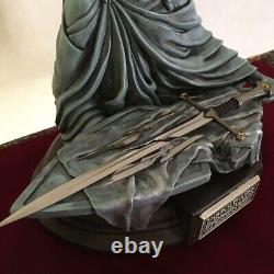 United Cutlery The Lord of the Rings Treasure Sword Narushiru and Goddess Statue